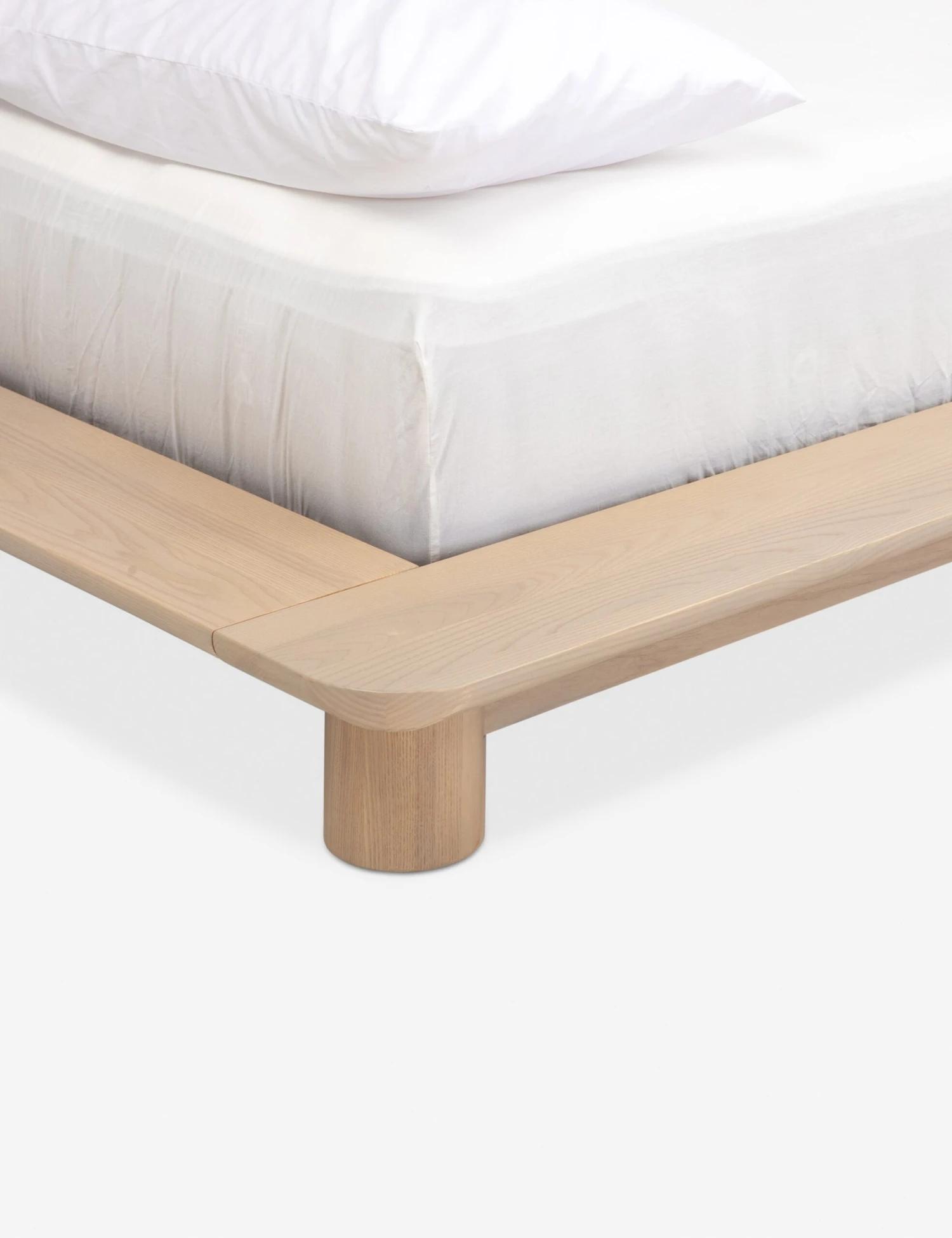 Kiral Platform Bed By Sun At Six 4 Kiral Platform Bed By Sun At Six - Image 4