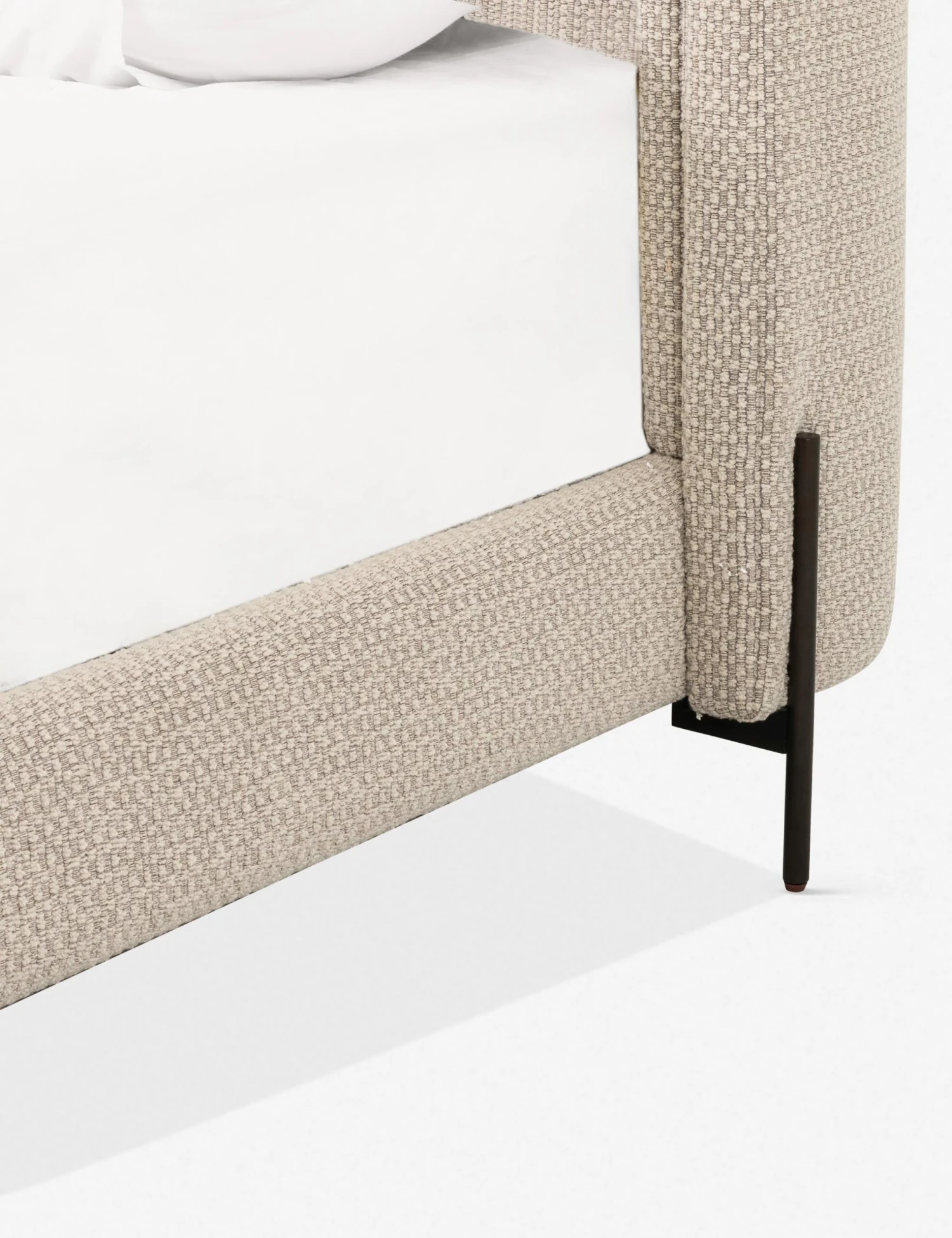 Yvonne Platform Bed 5 Yvonne Platform Bed - Image 5