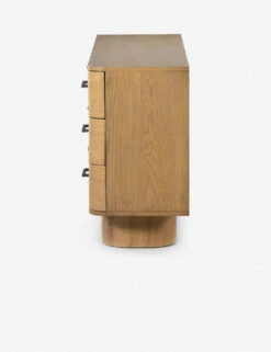 Cyrus Dresser -Lulu and Georgia Store 226604 002 SID 1